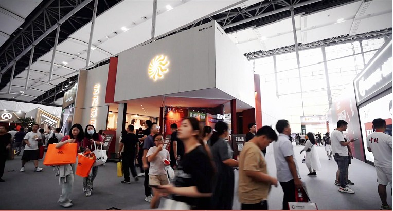中国建博会（广州） | 好博体育家居发力“轻高定一体化”，，，，，，，开展首日燃爆全场。。。。